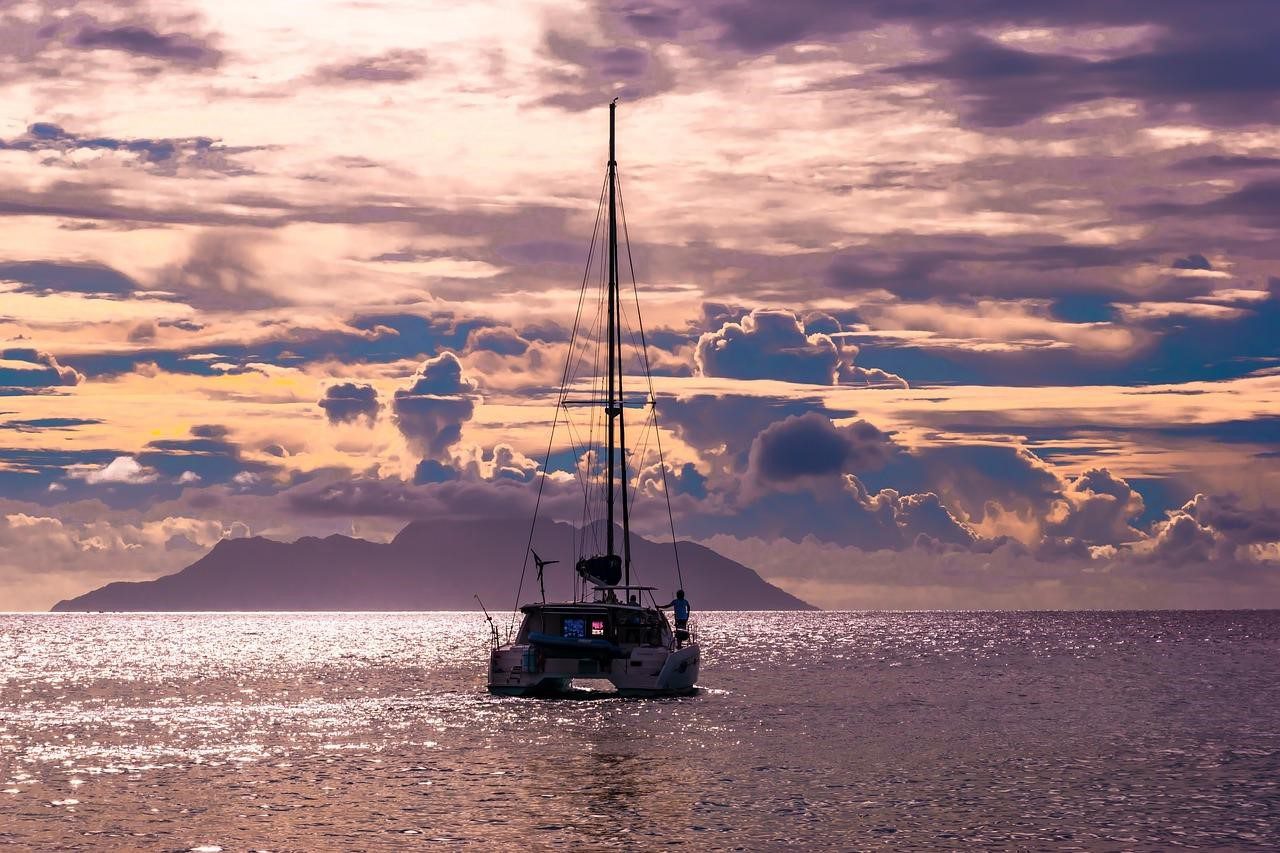 Why Charter a Luxury Yacht